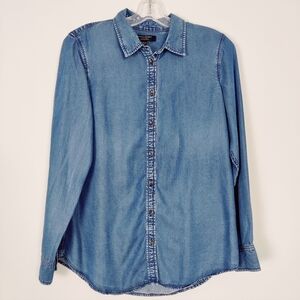 Banana Republic Women's Dillon Shirt in Blue Size Medium Button Down Jean Shirt